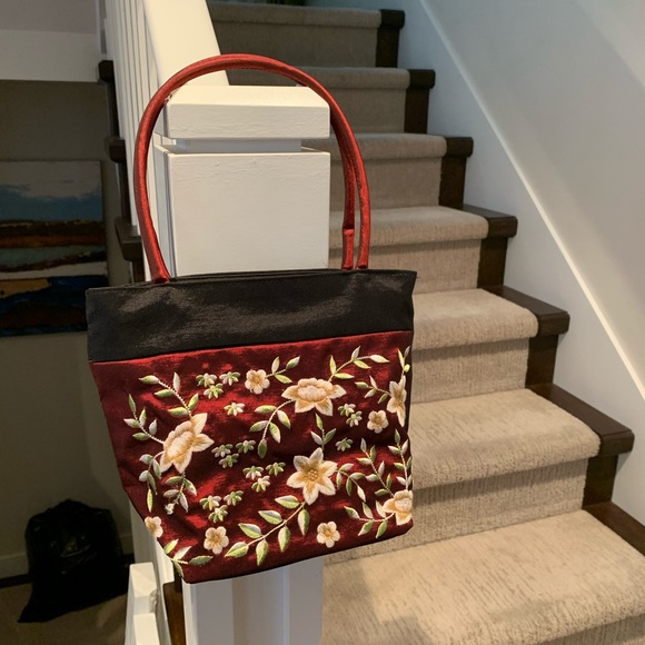 Burgundy Embroidered Thai Silk Hand Bag. 7.5” tall x 6” wide x 4.5” deep - Picture 3 of 5
